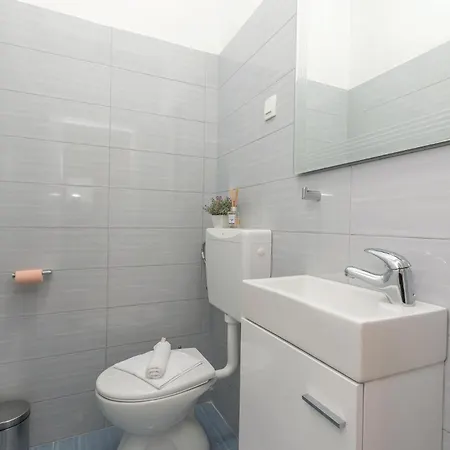 펜션 Nice In Murvica With Kitchen *